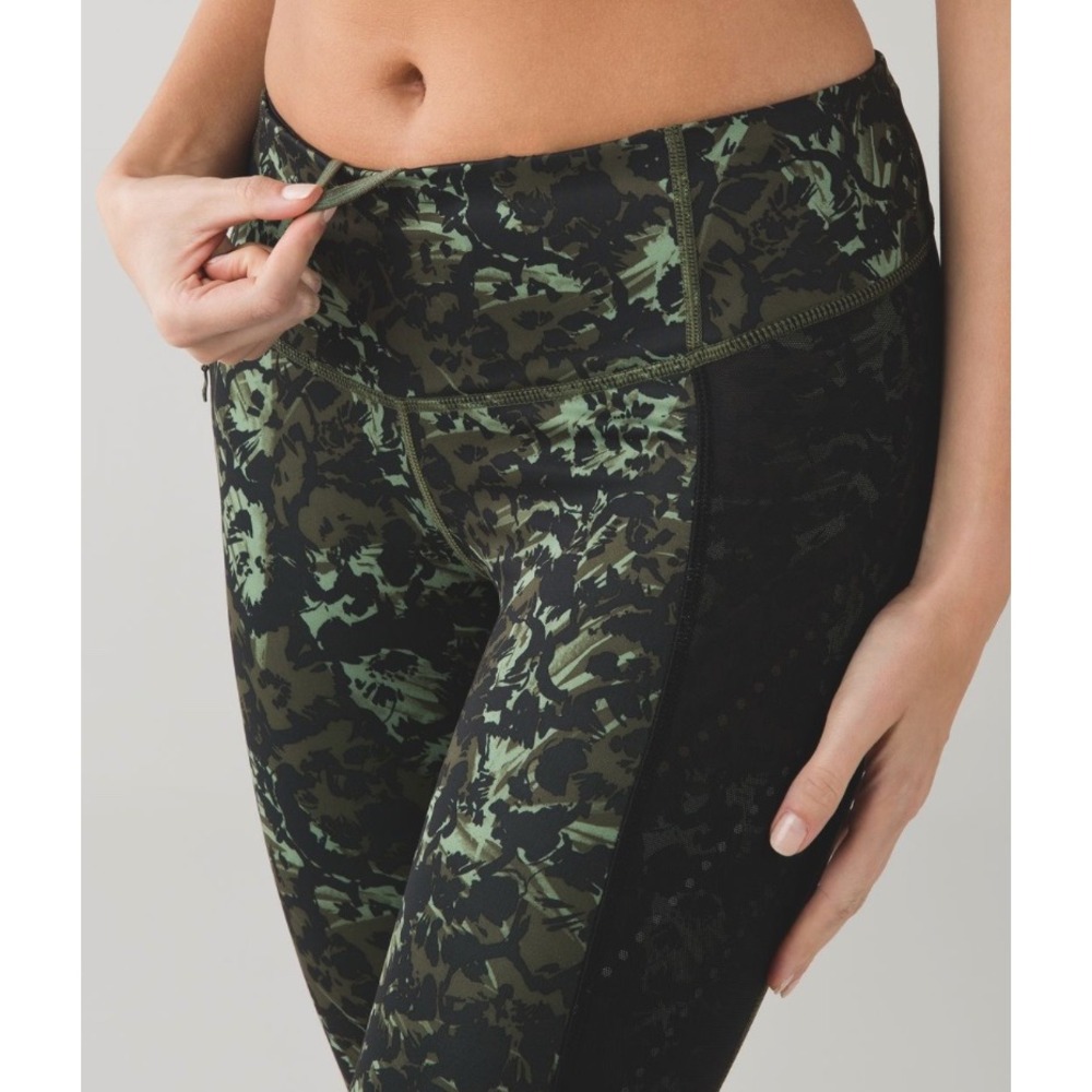 LULULEMON Stop At Nothing Crop FLEUR SOMBRE DESERT OLIVE Fatigue Green/Black 6